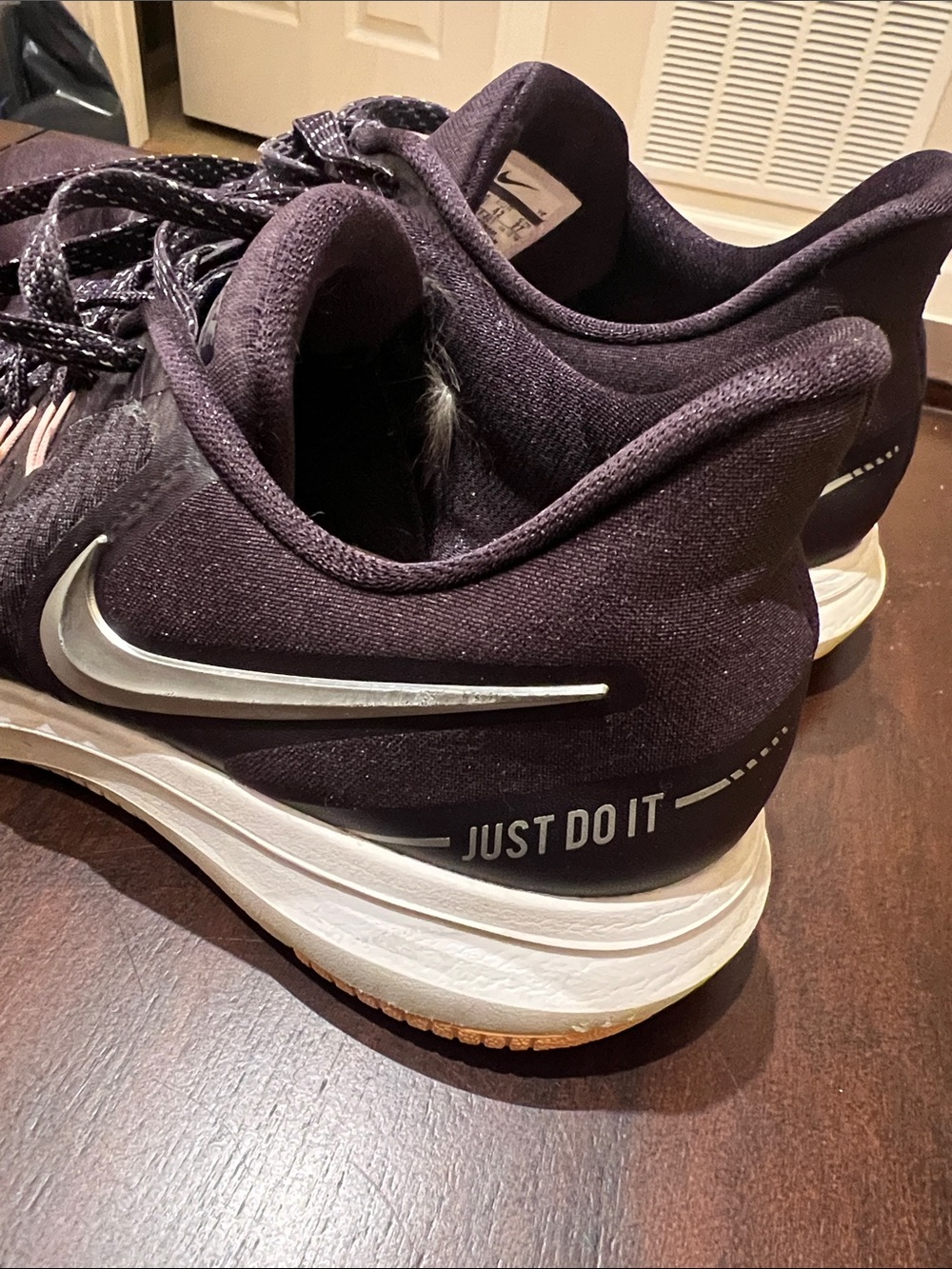 Nike Running Shoes - Picture 5 of 11